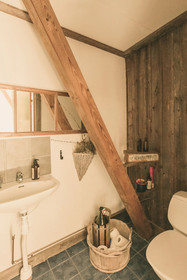 Farmlodge