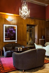 Elite Plaza Hotel