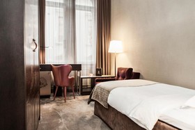 Elite Plaza Hotel