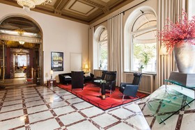 Elite Plaza Hotel