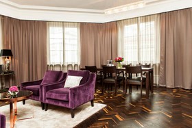 Elite Plaza Hotel
