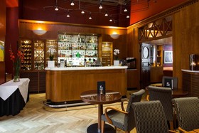 Elite Plaza Hotel