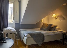 Elisero Hotell