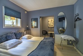 Elisero Hotell