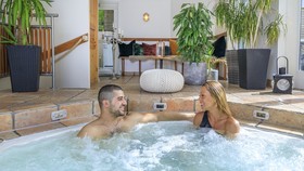 Elisero Hotell