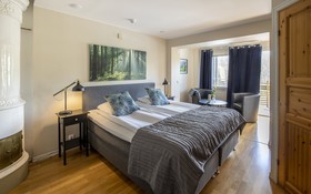 Elisero Hotell