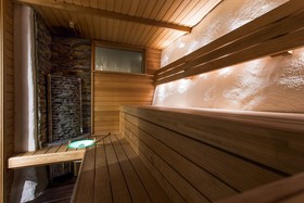 Elisero Hotell