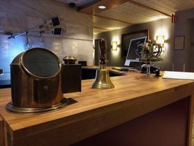 Hamnhotellet Kronan