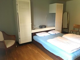 Green Door Hotel