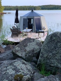 Peace & Quiet Hotel