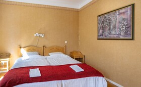 Christos Hotel