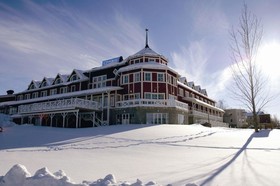 Grand Arctic Resort