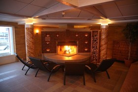 Grand Arctic Resort