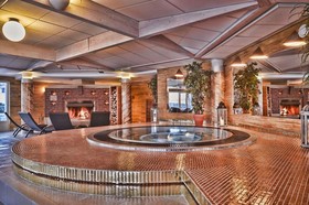 Grand Arctic Resort