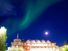 Grand Arctic Resort