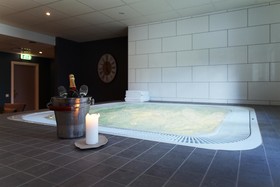 Home Hotel Plaza