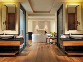 Sofitel Singapore Sentosa Resort & Spa