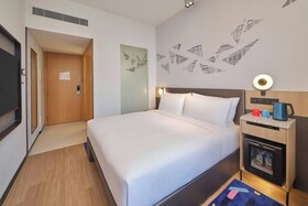 Aloft Singapore Novena