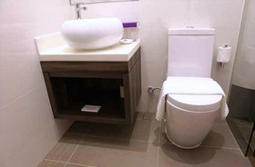 Aqueen Hotel Paya Lebar