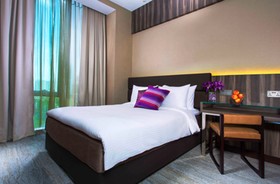 Aqueen Hotel Paya Lebar