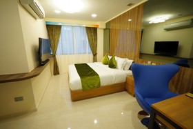 Five/6 Hotel Splendour