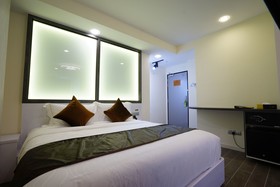 Five/6 Hotel Splendour