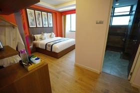 Five/6 Hotel Splendour
