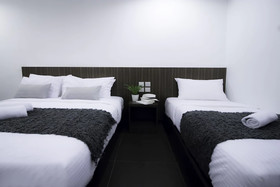Harbour Ville Hotel Hamilton