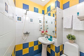 Hotel 81 Palace