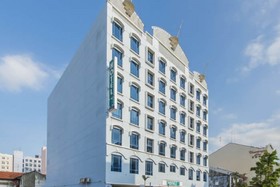 Hotel 81 Palace