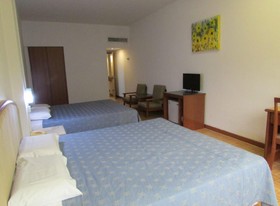 Hotel Supreme