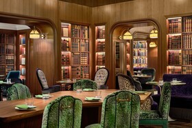 Maxwell Reserve Singapore, Autograph Collection