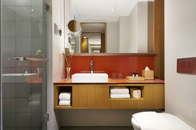 Oasia Hotel Downtown, Singapore