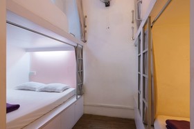 Pillow Talk Hostel