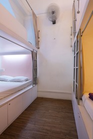 Pillow Talk Hostel