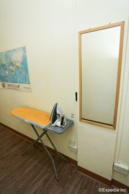 Pillow Talk Hostel