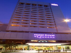 Royal at Queens