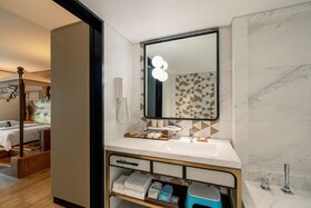 Shangri-La Singapore