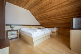 Berghi Hotel and Apartments