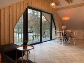 Pine Tree Holiday House