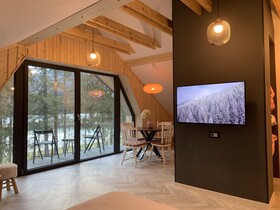 Pine Tree Holiday House