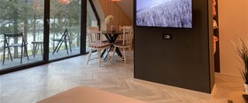 Pine Tree Holiday House