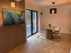 Pine Tree Holiday House