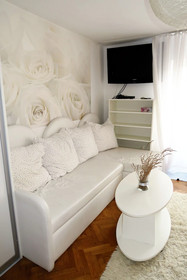 Holiday Rooms & Apartments - Rosy Garden