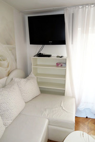 Holiday Rooms & Apartments - Rosy Garden