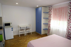 Holiday Rooms & Apartments - Rosy Garden