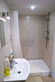Holiday Rooms & Apartments - Rosy Garden