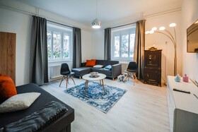 Kavon Apartments
