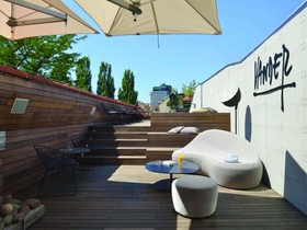 Vander Urbani Resort