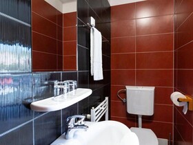 365 Hotel